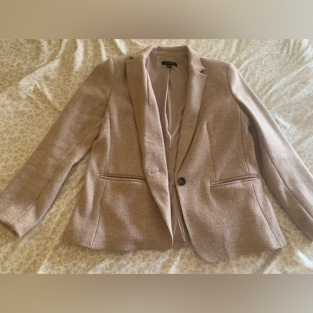 Cream colored blazer - Picture 2 of 3